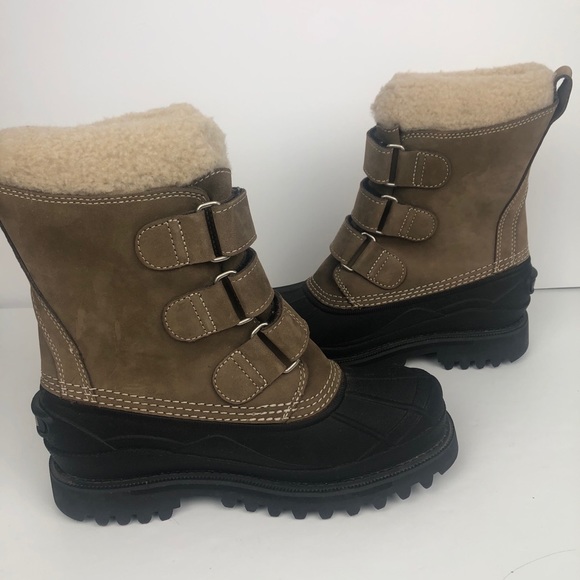 LL Bean Lined Winter Boots with Straps Womens 7 - Picture 2 of 9